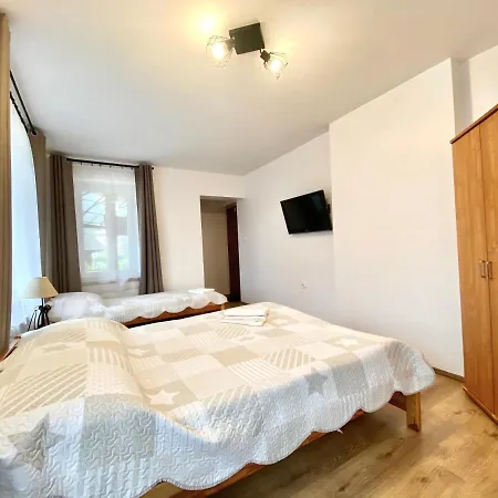 Znana - Komfortowe 200 M Od Krupowek B&B 3*