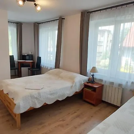 Znana - Komfortowe 200 M Od Krupowek 3*