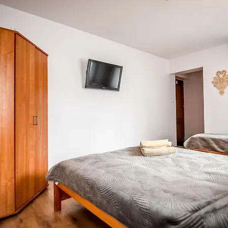 Znana - Komfortowe 200 M Od Krupowek לינה וארוחת בוקר 3*