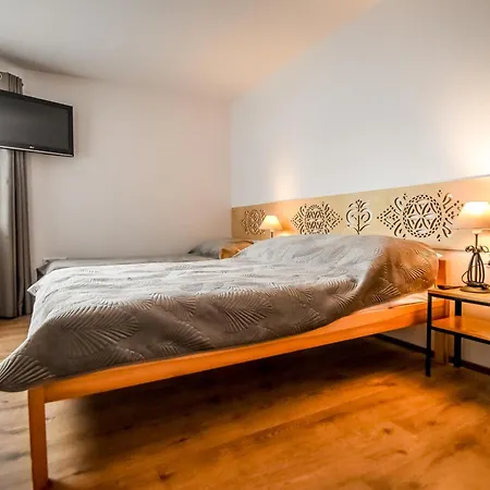 Znana - Komfortowe 200 M Od Krupowek Bed & Breakfast 3*