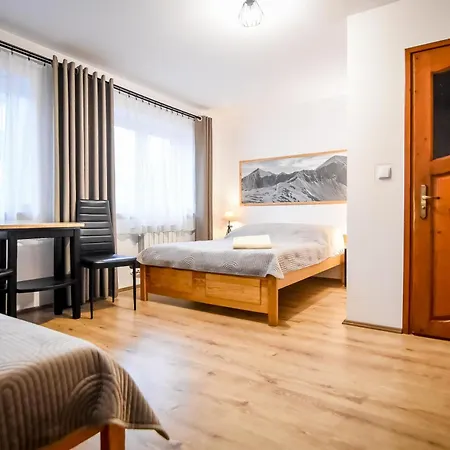 Znana - Komfortowe 200 M Od Krupowek B&B 3*