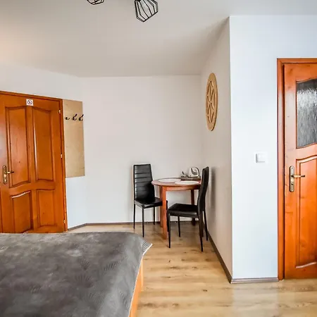 Znana - Komfortowe 200 M Od Krupowek Bed & Breakfast 3*