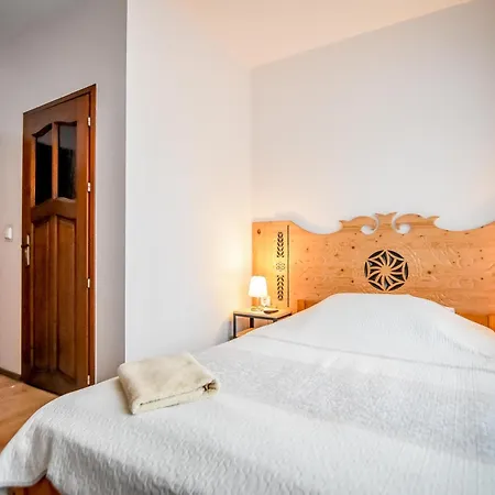 Znana - Komfortowe 200 M Od Krupowek B&B 3*