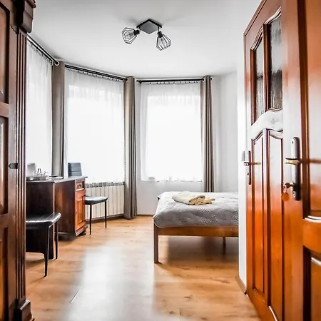 לינה וארוחת בוקר Znana - Komfortowe 200 M Od Krupowek