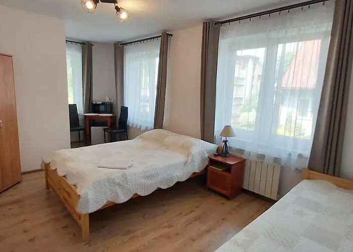 Znana - Komfortowe 200 M Od Krupowek 3*