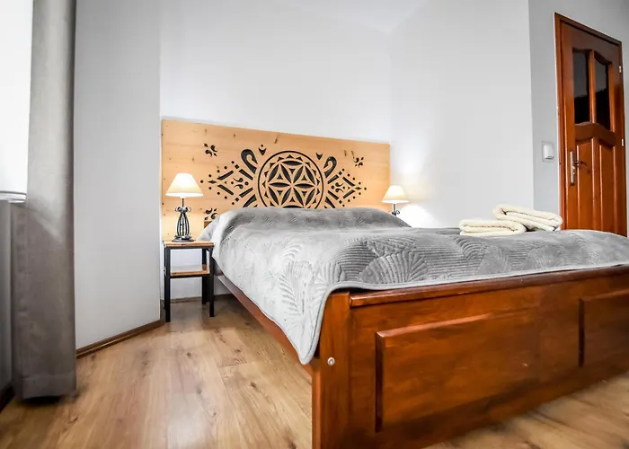 Znana - Komfortowe 200 M Od Krupowek Oda ve Kahvaltı 3*