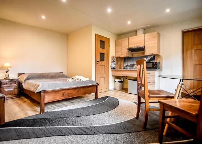 Znana - Komfortowe 200 M Od Krupowek Oda ve Kahvaltı 3*