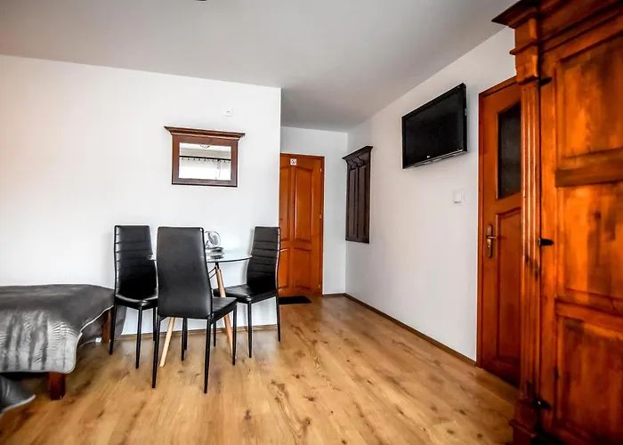 Znana - Komfortowe 200 M Od Krupowek Oda ve Kahvaltı 3*